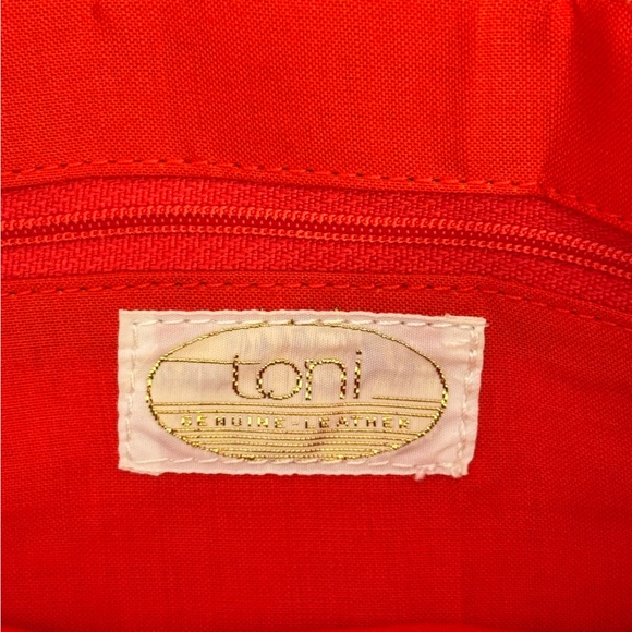 Toni Genuine Leather Elegant Red Shoulder Crossbody Women’s Purse - Picture 7 of 11